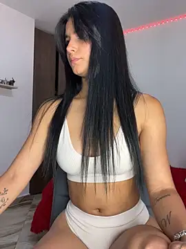 Snapshot of Vaneza_G1 chatting on April 2026 04:49:02 AM Vaneza G1 online show from April 2026 04:49:02 AM