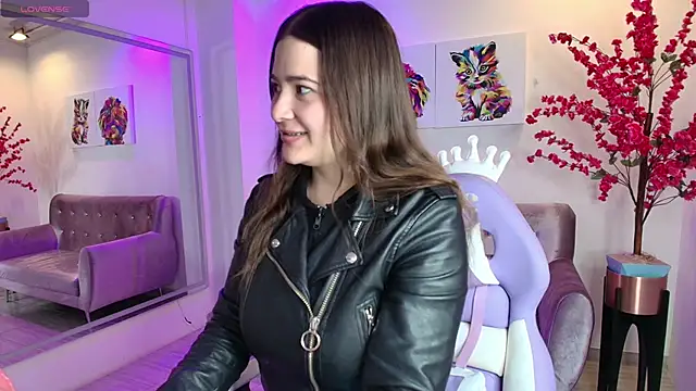 Snapshot of Antonella_wild chatting on October 2025 04:04:02 AM Antonella wild online show from October 2025 04:04:02 AM