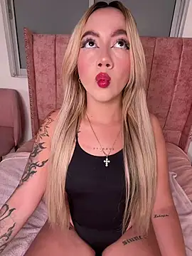 Becca Johnson u online show from February 2026 02:04:02 AM