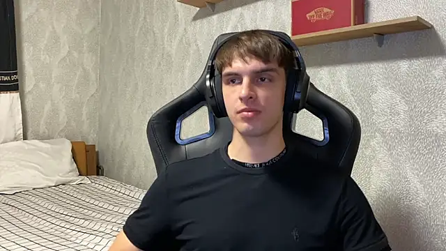 Snapshot of elliot_scott chatting on September 2025 10:25:02 PM elliot scott online show from September 2025 10:25:02 PM