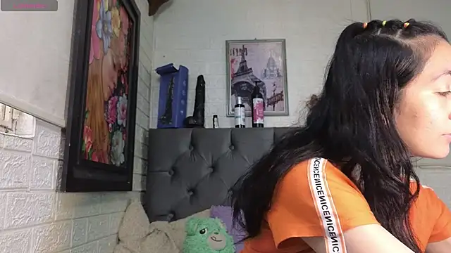 SALOME KORLAND online show from September 2025 05:47:02 PM