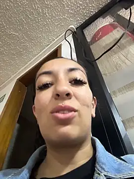 SALOME KORLAND online show from October 2025 12:28:01 PM