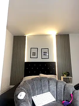 ashlycarteer online show from September 2025 07:03:02 PM