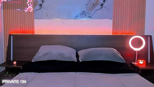 samanthaa moon online show from April 2026 12:02:02 AM