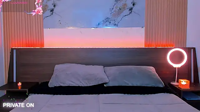 samanthaa moon online show from April 2026 11:51:02 PM