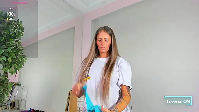 MayaHellen online show from September 2025 04:56:02 AM