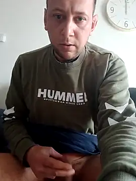 Alessio1987 online show from February 2026 11:00:02 AM