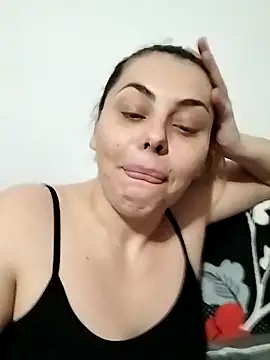 Snapshot of LarisseBelle chatting on February 2026 05:56:01 PM LarisseBelle online show from February 2026 05:56:01 PM