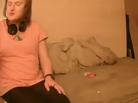 Snapshot of avamaxwell chatting on October 2025 07:34:02 PM avamaxwell online show from October 2025 07:34:02 PM