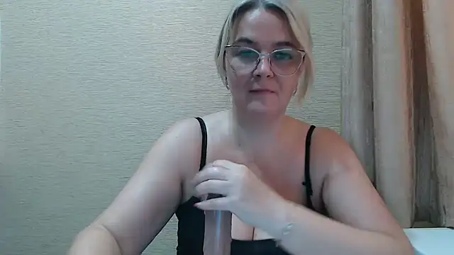 EleanoraDream online show from June 2026 12:41:02 PM