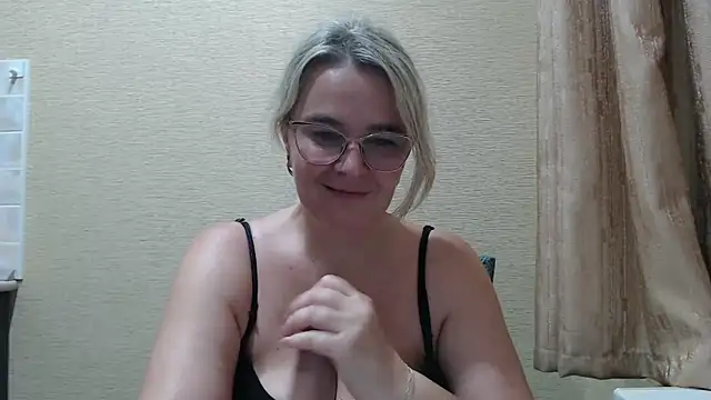 EleanoraDream online show from July 2026 07:57:01 PM