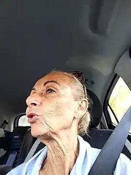 clarabell4 online show from October 2025 06:57:01 AM