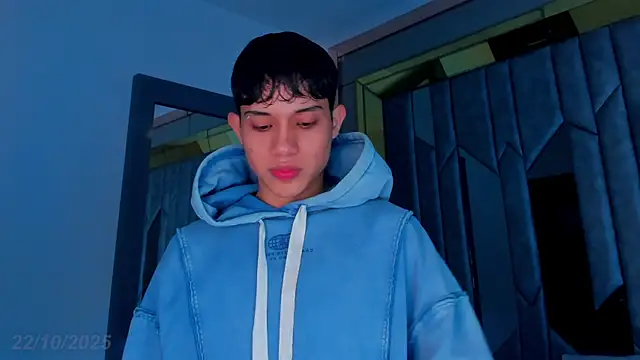 Snapshot of Sebax_Young chatting on October 2025 03:39:02 AM Sebax Young online show from October 2025 03:39:02 AM