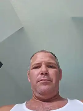 cubanitofeliz40 online show from June 2026 08:11:01 PM