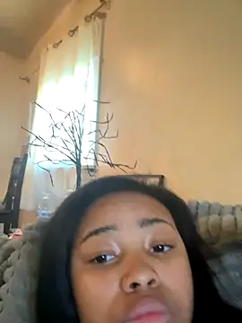 nuttybutter999999 online show from October 2025 04:08:01 PM