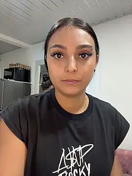 nicolexxaleja online show from March 2026 01:23:02 AM