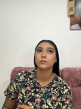 nicolexxaleja online show from May 2026 03:02:01 AM