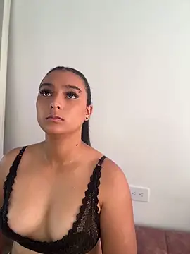 nicolexxaleja online show from June 2026 01:02:02 PM