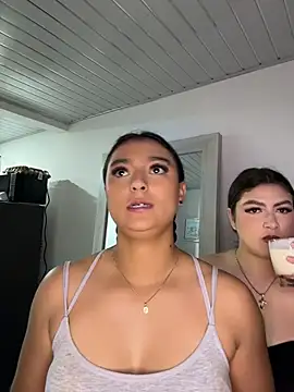 nicolexxaleja online show from June 2026 04:10:02 AM