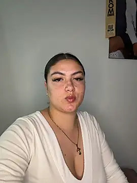 nicolexxaleja online show from June 2026 01:18:02 AM