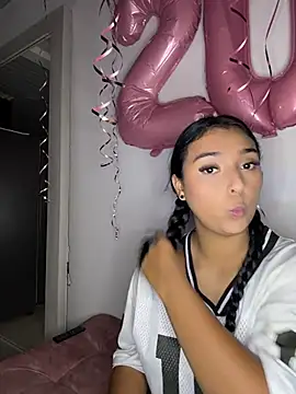 nicolexxaleja online show from June 2026 03:11:01 AM