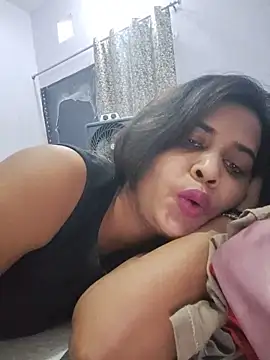 cute radhikaa online show from May 2026 07:02:02 AM
