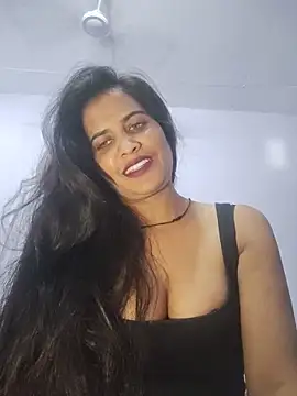 cute radhikaa online show from June 2026 11:09:02 AM