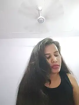 cute radhikaa online show from July 2026 09:43:02 PM