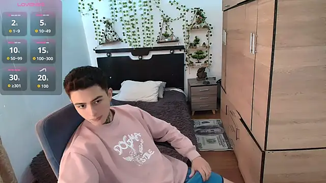 santii ss online show from April 2026 03:21:02 PM