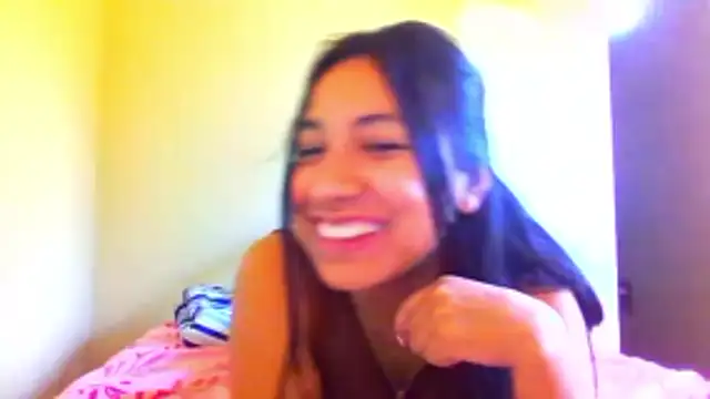 Snapshot of honeysweet111 chatting on October 2025 10:33:02 PM honeysweet111 online show from October 2025 10:33:02 PM