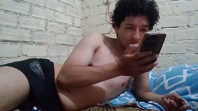 Snapshot of LecheDeSoya666 chatting on January 2026 08:46:02 PM LecheDeSoya666 online show from January 2026 08:46:02 PM