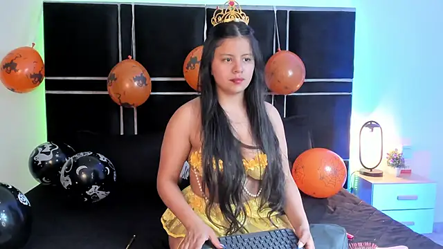 sasha roldann online show from October 2025 01:23:02 PM