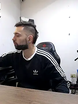 Snapshot of Nacho_Masters chatting on October 2025 11:03:01 PM Nacho Masters online show from October 2025 11:03:01 PM