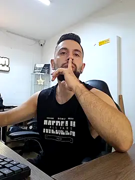 Snapshot of Nacho_Masters chatting on October 2025 05:23:02 PM Nacho Masters online show from October 2025 05:23:02 PM