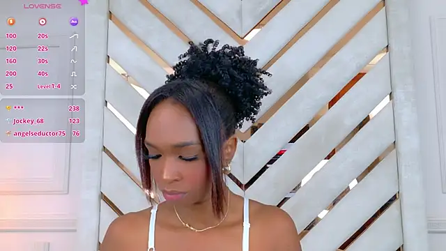 Agatha-Adams online show from October 2025 02:28:01 PM