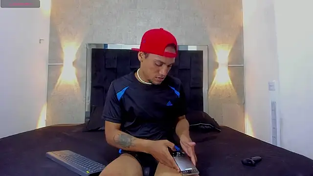 mateonick40 online show from November 2025 04:17:02 PM