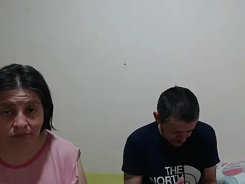 jade noah  online show from January 2026 12:00:01 PM