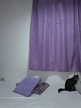 Coralinne   online show from June 2026 01:01:02 AM