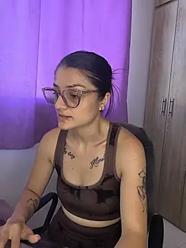 Coralinne   online show from July 2026 04:33:02 PM