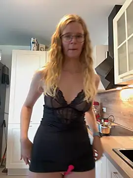 Bikergirl 97 online show from September 2025 11:37:01 AM