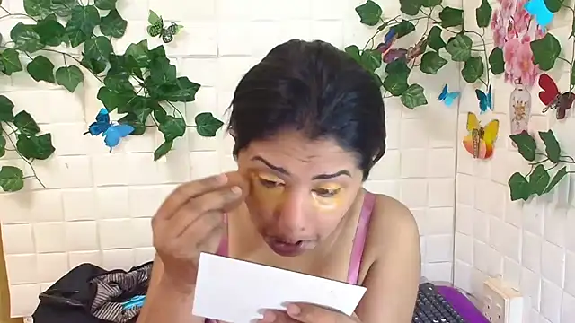 IndiaSexyStripper4u online show from October 2025 05:15:01 AM