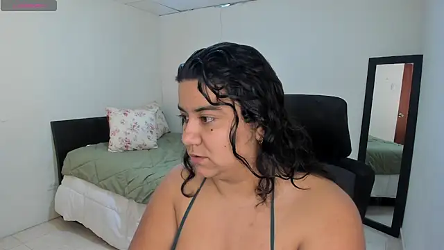MariamCastiblanco online show from June 2026 05:48:01 PM