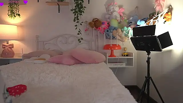violeth     online show from May 2026 12:01:01 PM