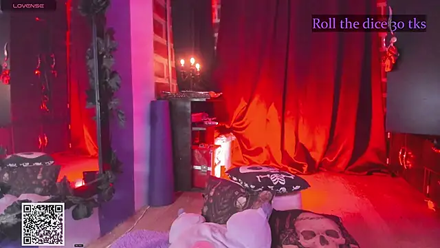 Snapshot of Katyuska_Sg1 chatting on December 2025 01:35:02 AM Katyuska Sg1 online show from December 2025 01:35:02 AM