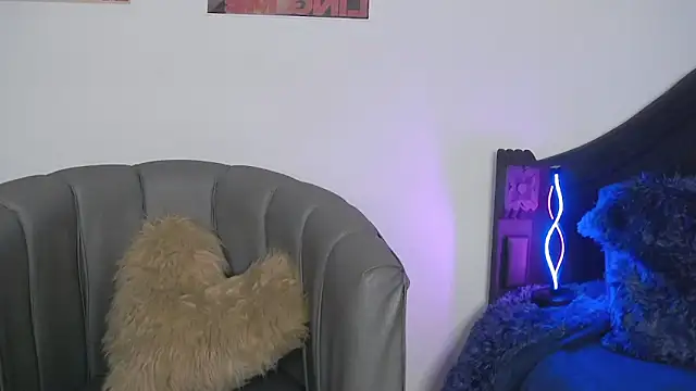 CoralieBronson online show from February 2026 03:47:02 AM