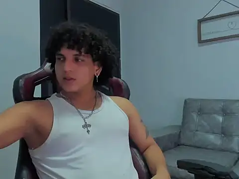 Xfire boy69 online show from September 2025 02:48:01 AM