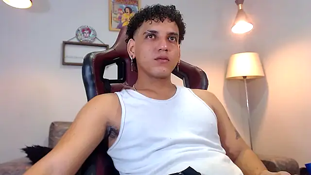 Xfire boy69 online show from November 2025 05:55:02 PM