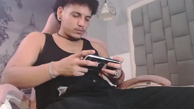 Xfire boy69 online show from January 2026 08:14:01 PM