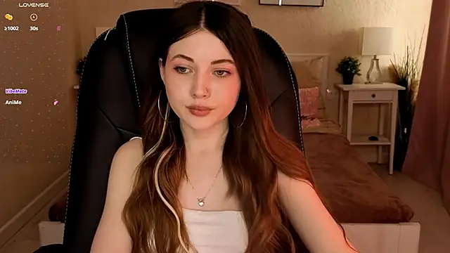 Snapshot of Kimmie_shine chatting on June 2026 09:18:01 AM Kimmie shine online show from June 2026 09:18:01 AM