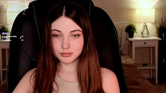 Snapshot of Kimmie_shine chatting on July 2026 06:20:01 PM Kimmie shine online show from July 2026 06:20:01 PM